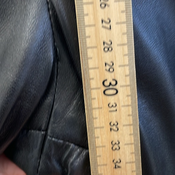 Danier Canada - Leather Slim Straight Pants - Black - 10 - Picture 10 of 13